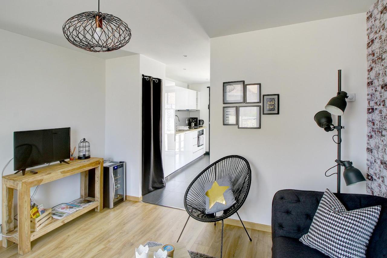 27, Faubourg Apartment Beaune  Bagian luar foto